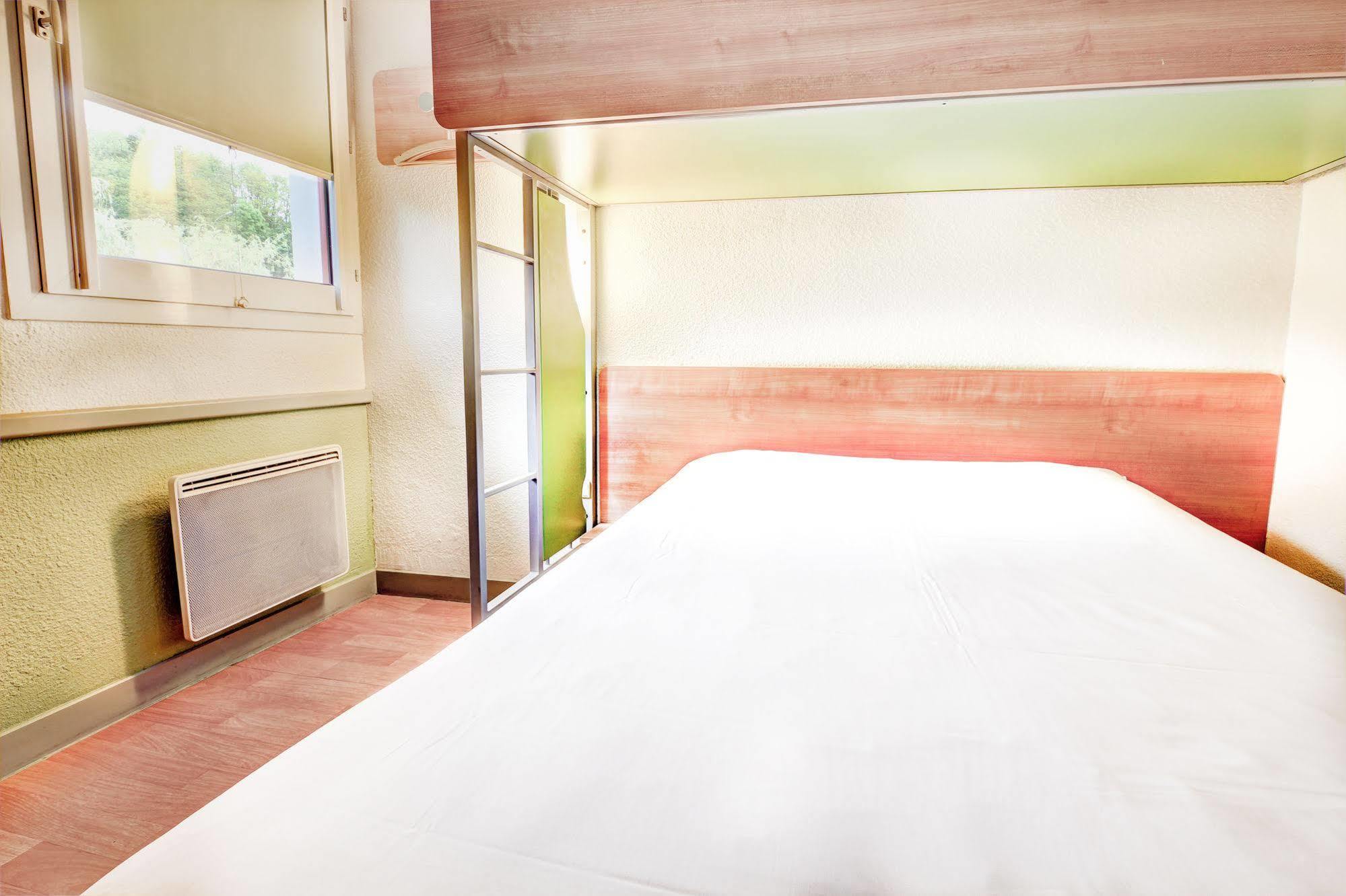 Ibis Budget Шатодён Экстерьер фото